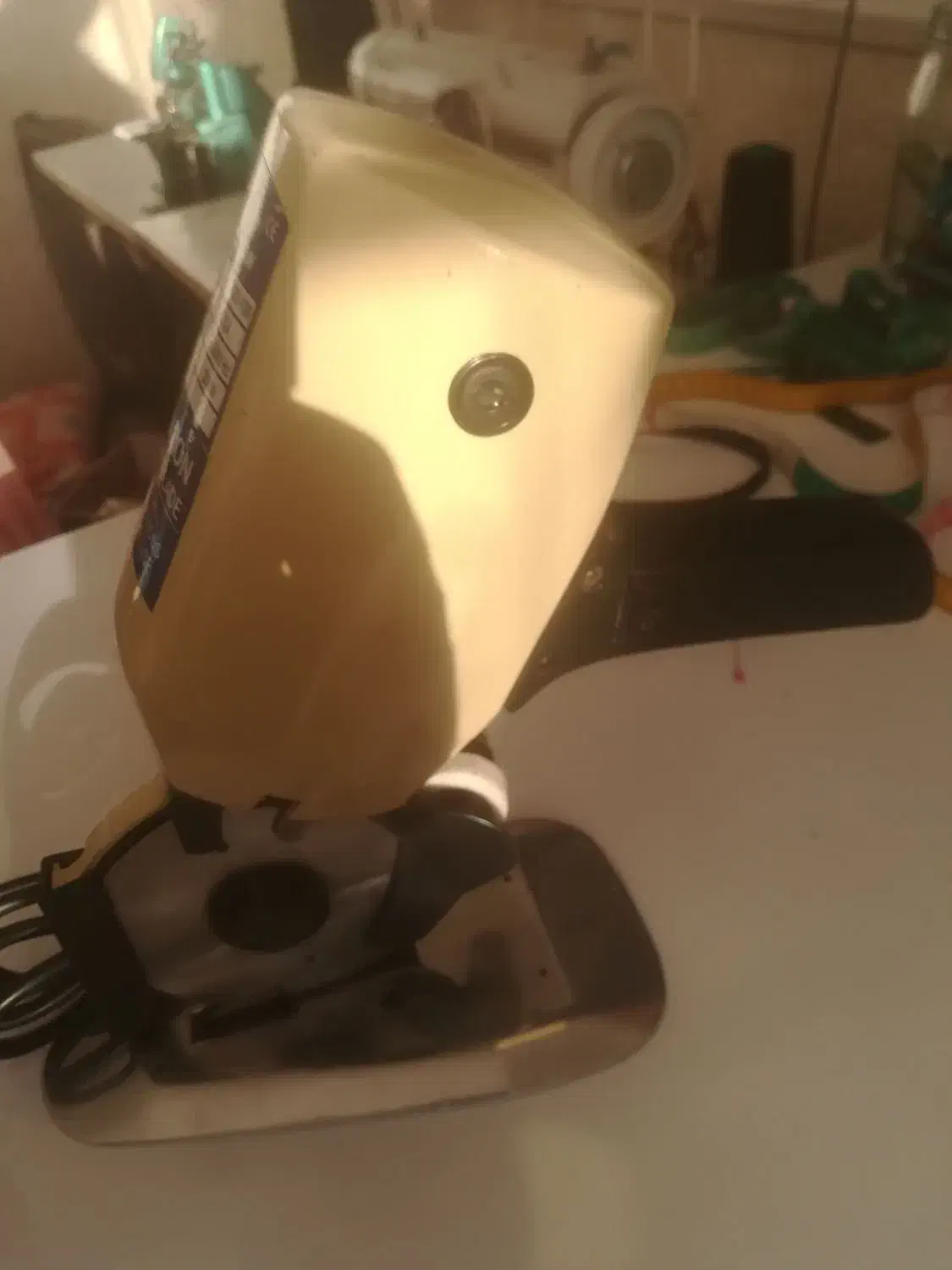 قیچی برقی خیاطی نونو|لوازم خیاطی و بافتنی|نیشابور, شهرک جانبازان|دیوار