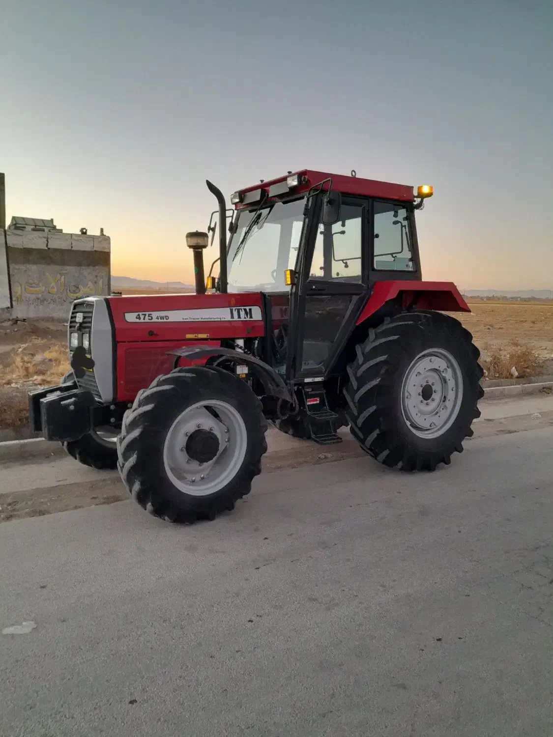 تراکتور ۴۷۵جفت دیفرانسیل کابین دار|خودرو سنگین|درگزین, |دیوار
