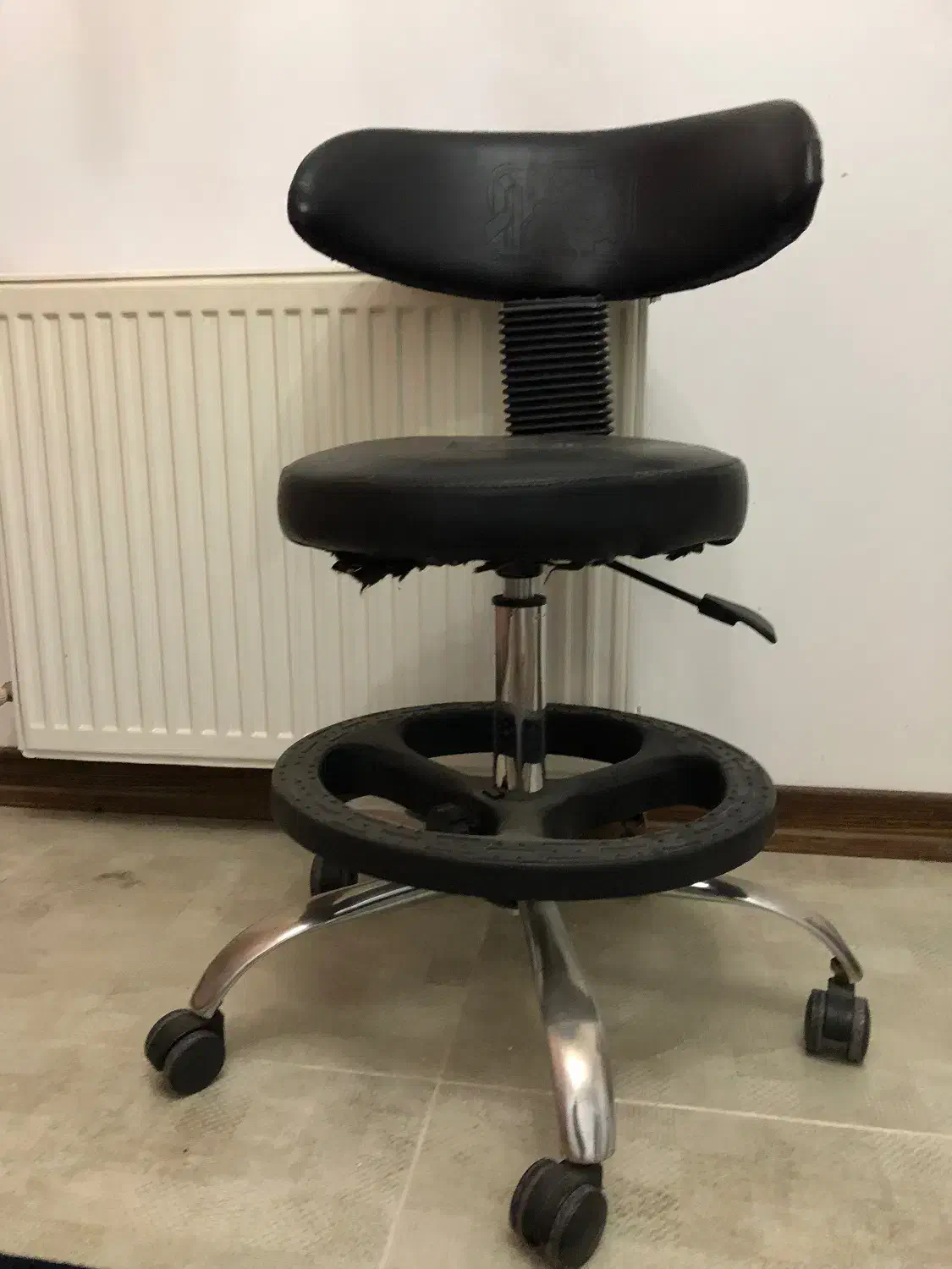 مقداری وسایل منزل|صندلی و نیمکت|کرمانشاه, |دیوار