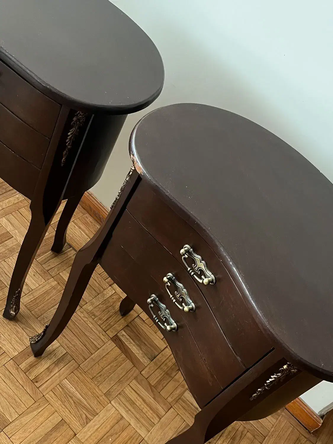 ۲عدد میز سه کشویی چوبی مناسب آباژور ولوازم تزئینی|بوفه، ویترین، کنسول|اصفهان, سعادتآباد|دیوار