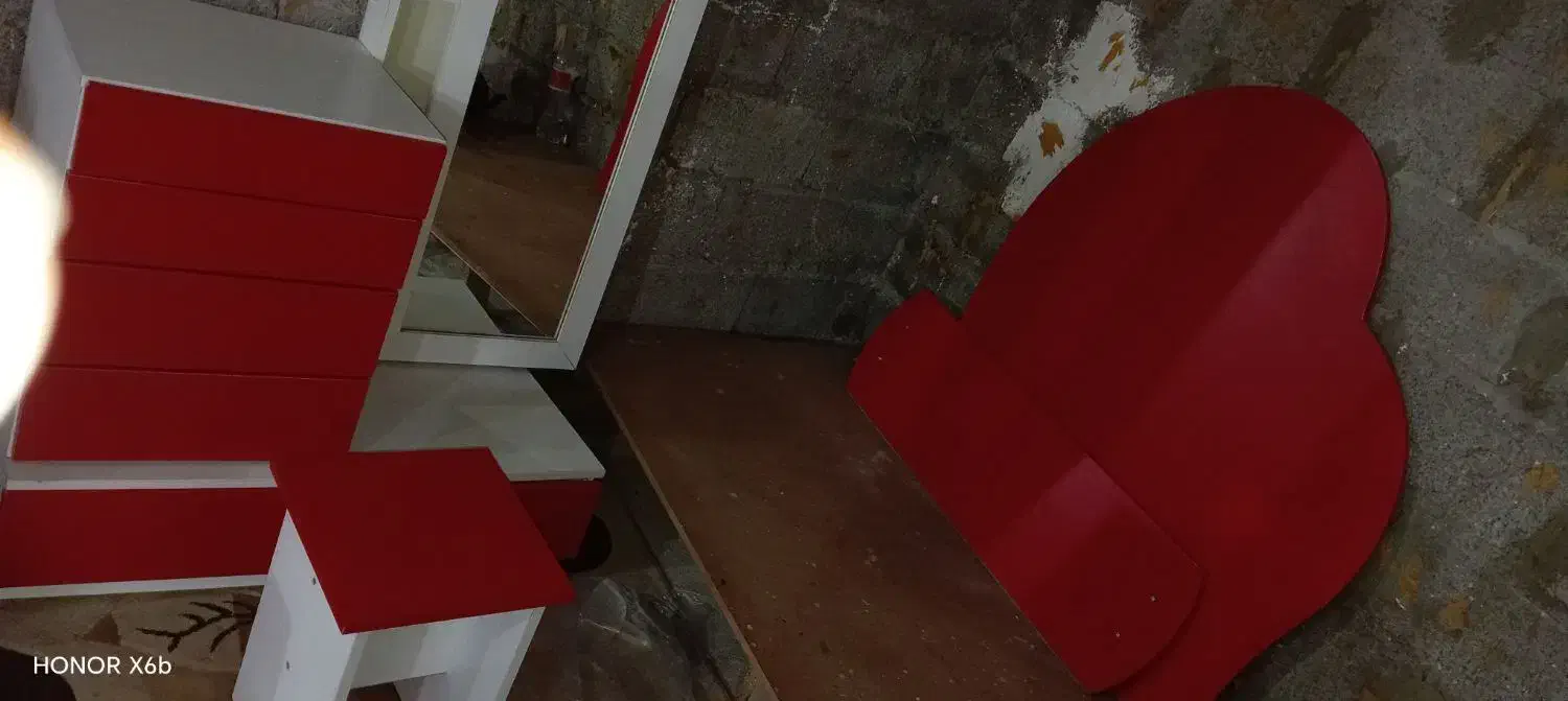 تختخواب بچه.درایولباس بچگانه|تخت و سرویس خواب|رشت, کوی امام رضا|دیوار