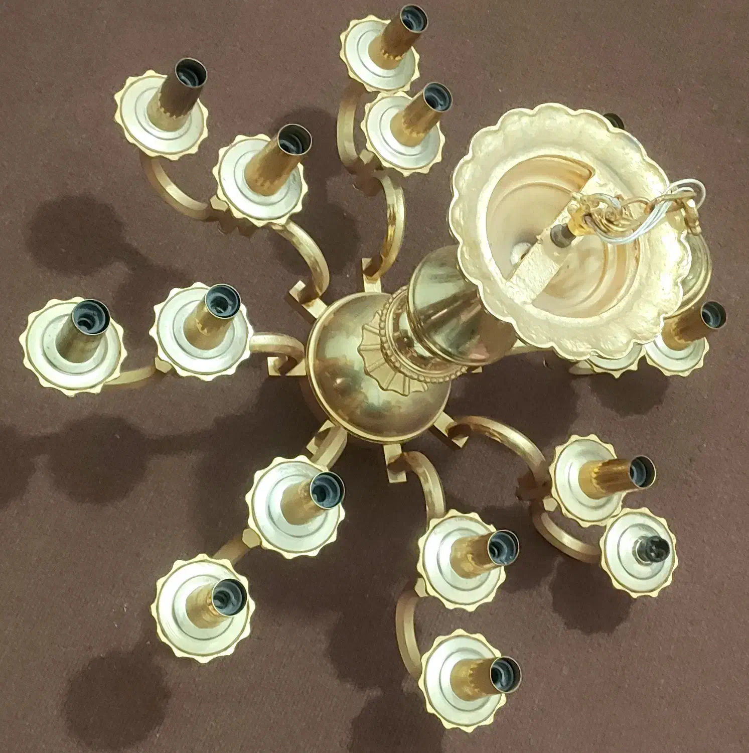 یک جفت لوستر برنجی بزرگ و سنگین 16 شعله|لوستر و چراغ آویز|اصفهان, ملک|دیوار