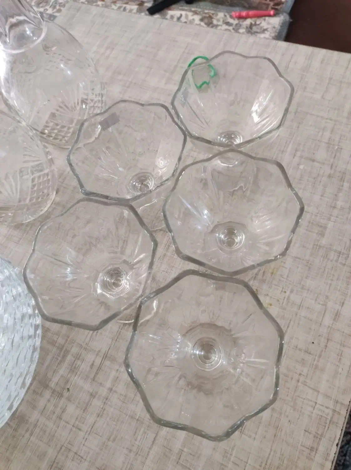 ظرف شکلات ، بستنی خوری میخوری ۶ نفر|ظروف سرو و پذیرایی|کاشان, قطب راوندی|دیوار