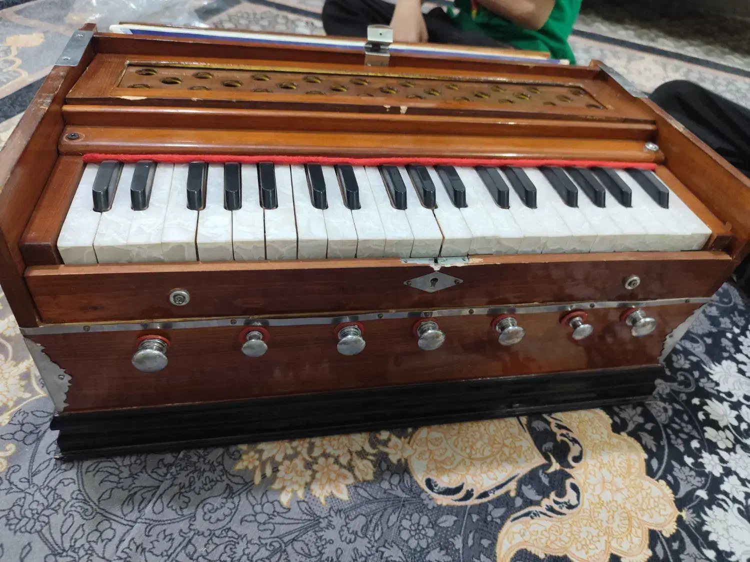 ارمنی یا هارمونیا بینا تک سور|سازهای بادی|تایباد, |دیوار