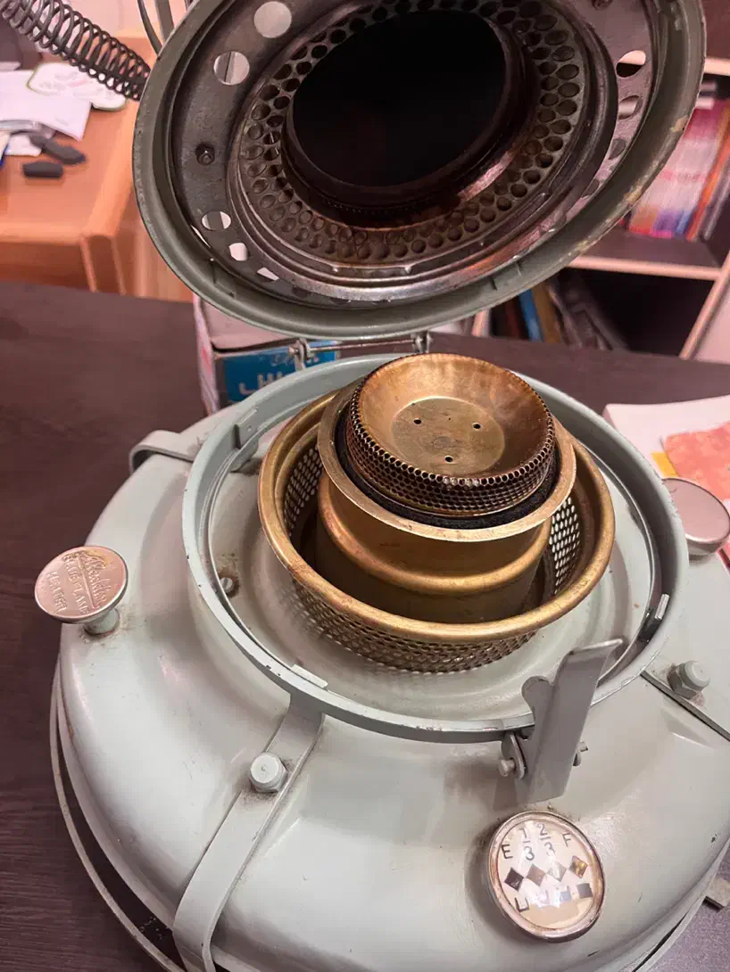 چراغ نفتی والور مارک علاءالدین|کلکسیون اشیاء عتیقه|یزد, |دیوار