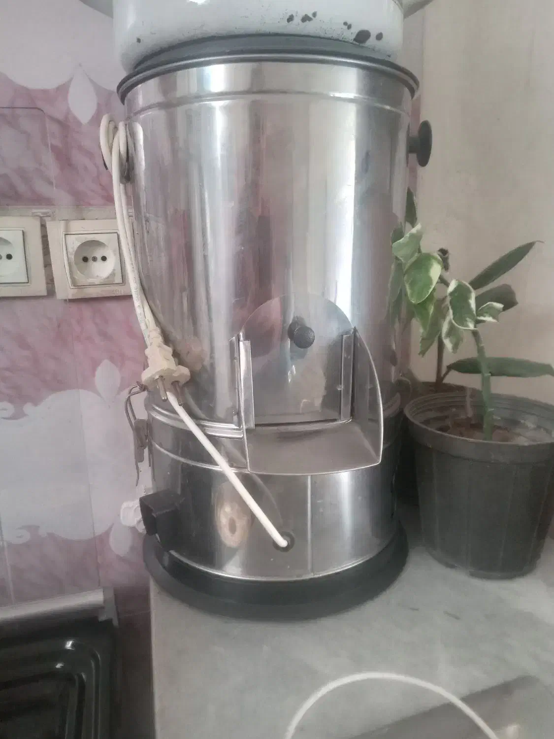 سبزخردکن|خردکن، آسیاب، غذاساز|ارومیه, |دیوار