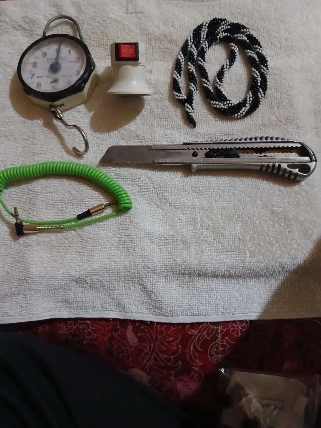 فروش لوازم برقی .چاقو.مدال .ترازو دستی|کلکسیون اشیاء عتیقه|اهر, |دیوار