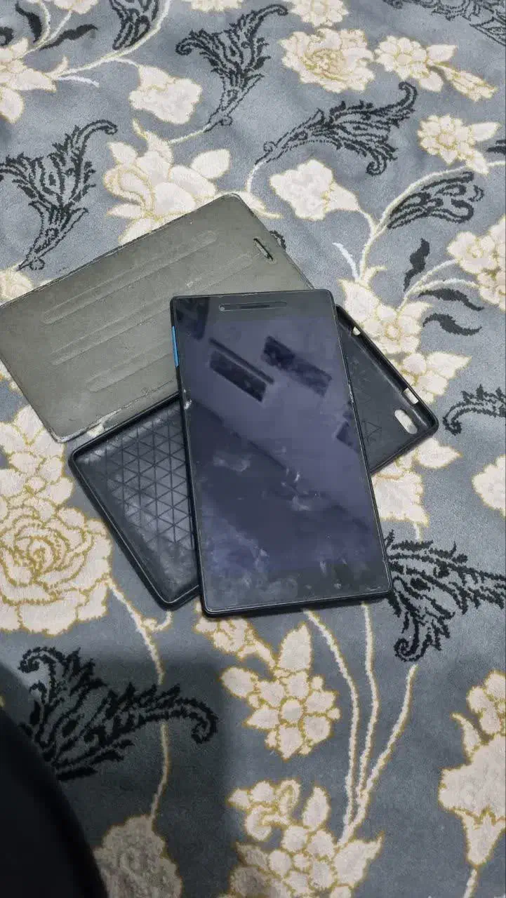 تبلت|تبلت|قم, شهر قائم|دیوار