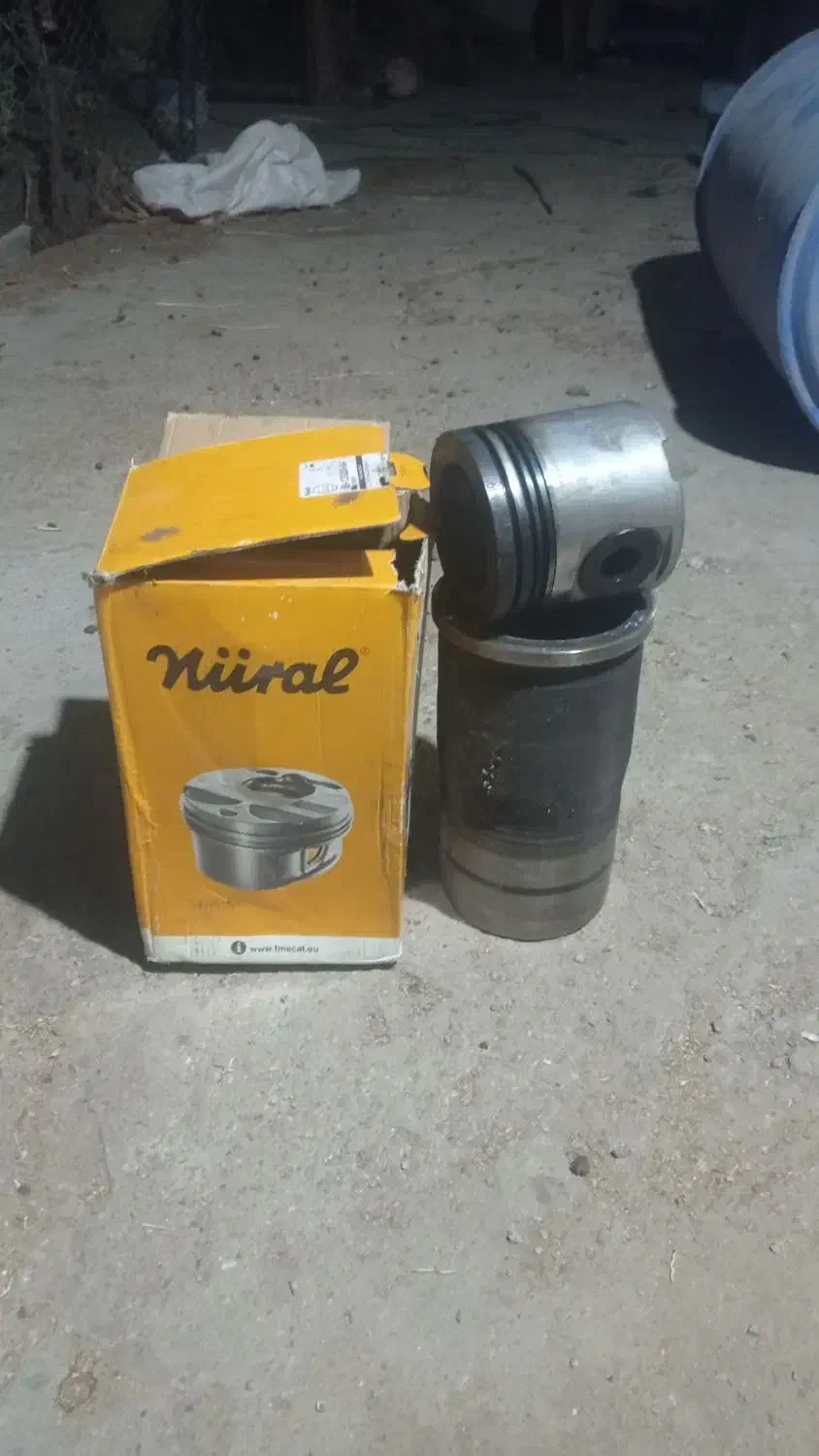 بوش و پیستون ۴۲۰FH|قطعات یدکی و لوازم جانبی|بافق, |دیوار