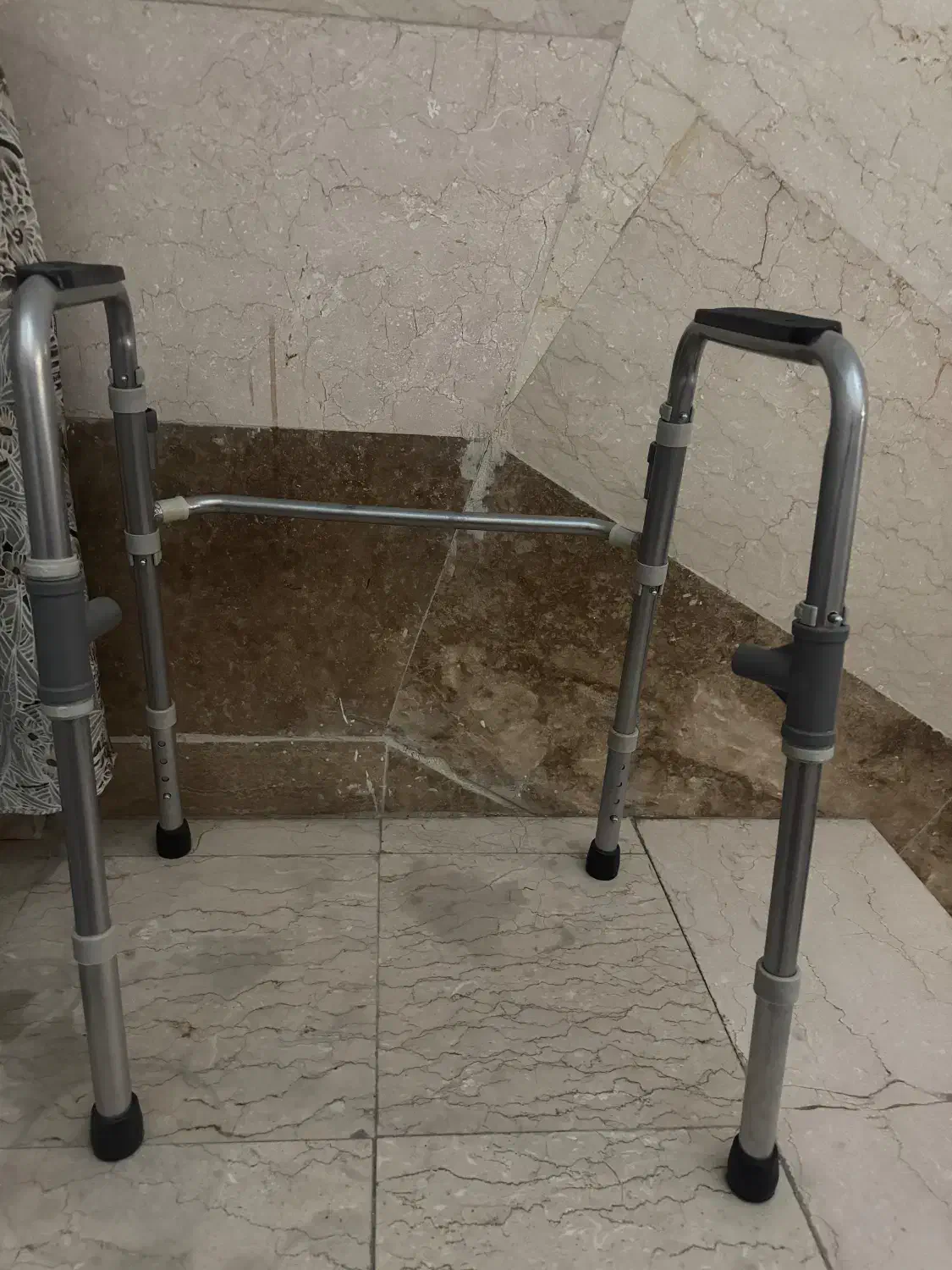 فریم کمکی توالت فرنگی|لوازم سرویس بهداشتی|تهران, اوقاف|دیوار