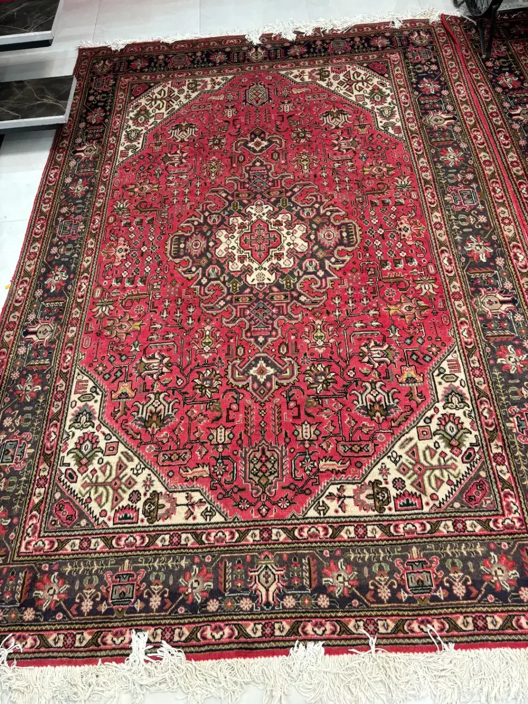 یک جفت فرش دستبافت قدیمی|فرش|ارومیه, |دیوار