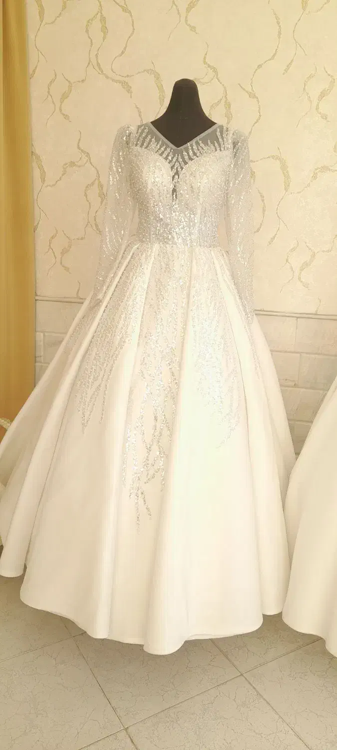 فروش لباس عروس تن پوش اول|لباس|کاشان, دانش|دیوار