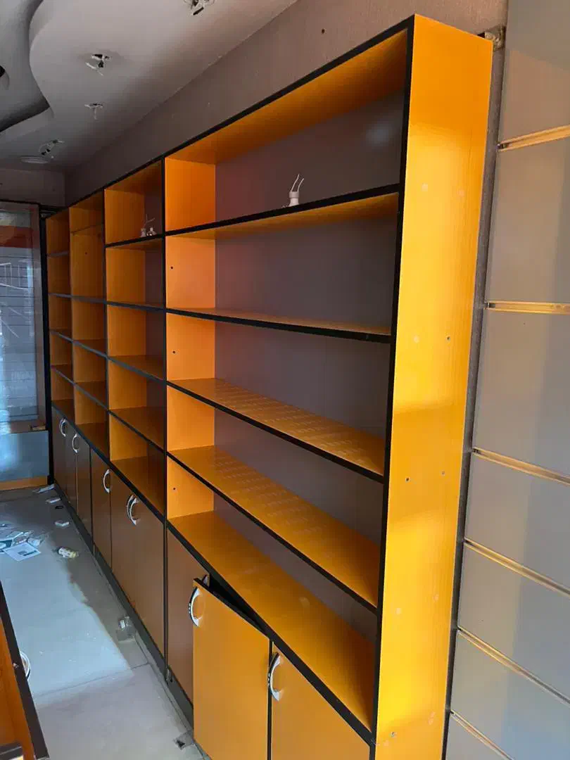 فروش ویترین فروشگاهی|فروشگاه و مغازه|لنجان, |دیوار