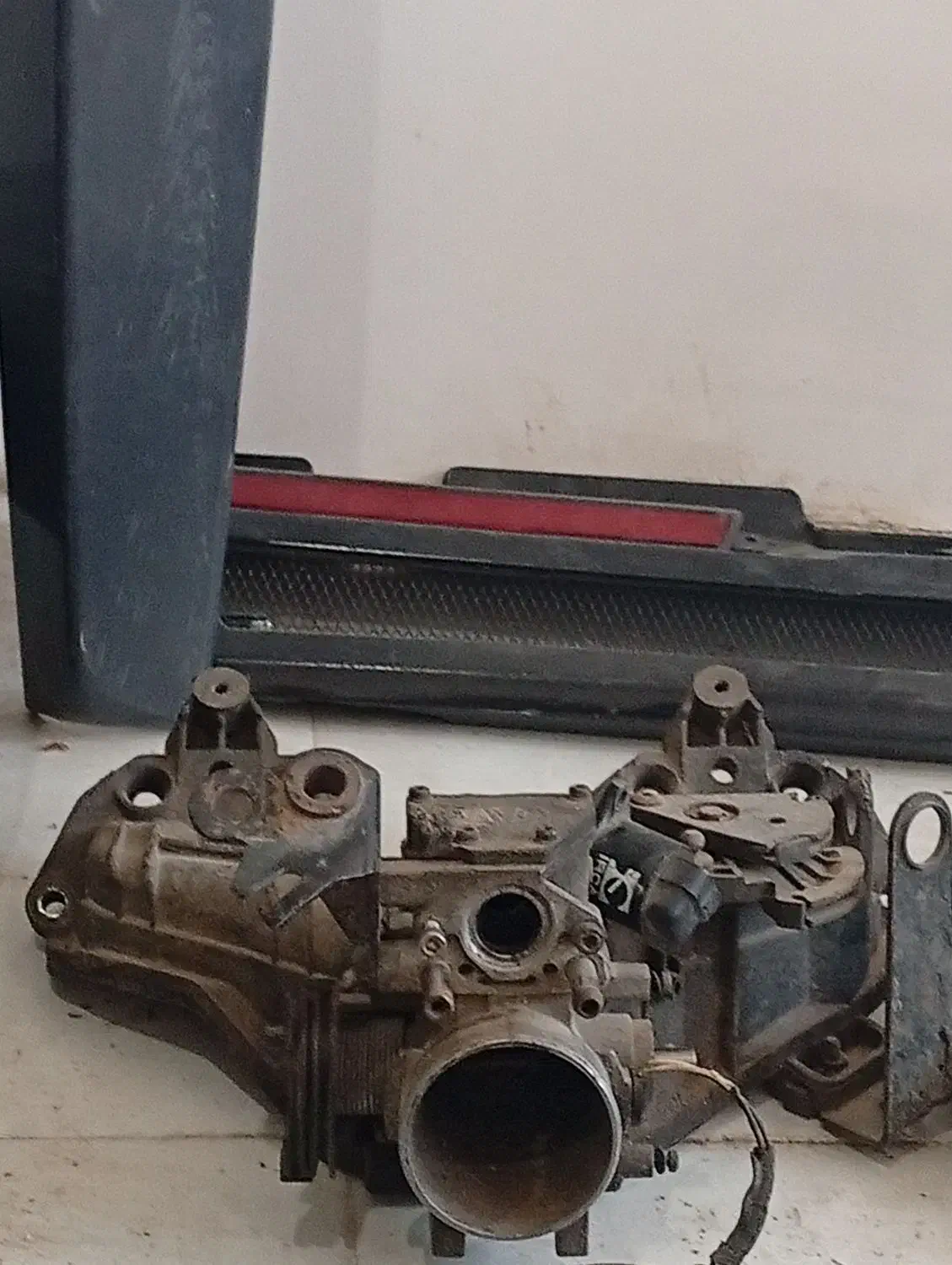 مقداری وسایل استوک|قطعات یدکی و لوازم جانبی|مشهد, بهمن|دیوار