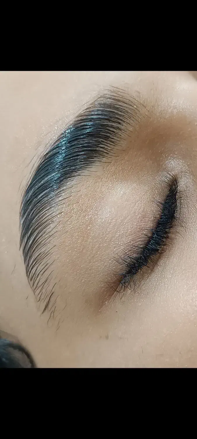 لیفت ابرو و مژه /کاشت و اکستنشن مژه|خدمات آرایشگری و زیبایی|زابل, |دیوار