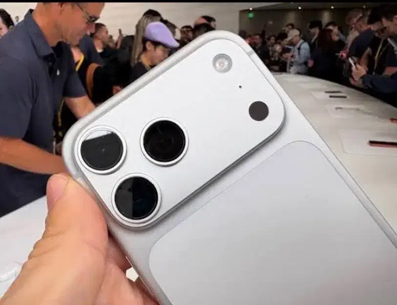 ایفون/۱۷پرووپرومکس/رنگ بندی تکمیل/اقساط۱۵۰میلیونی|موبایل|اصفهان, مفتح|دیوار