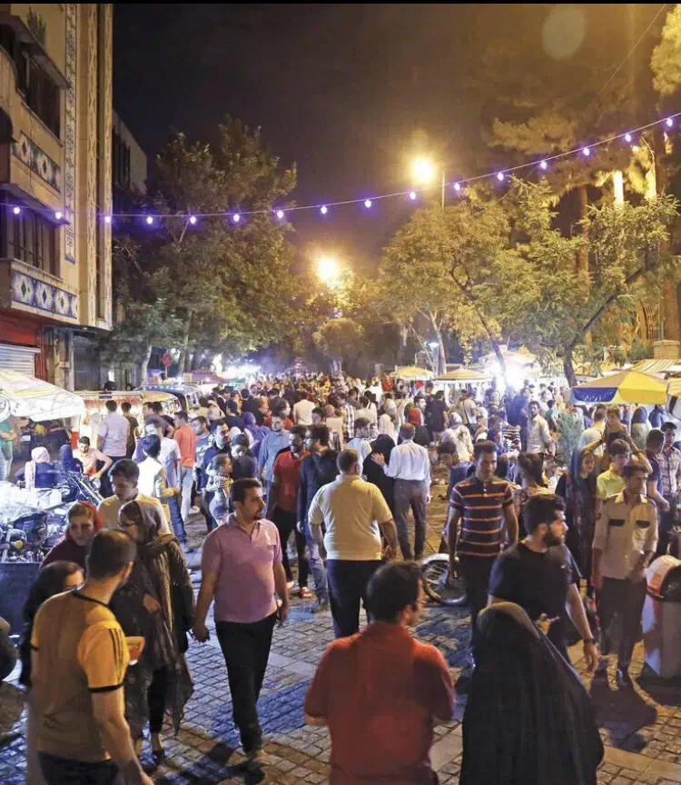 مغازه ۵۵ متر تاپ ترین نقطه تهران میدان ولیعصر|فروش مغازه و غرفه|تهران, میدان ولیعصر|دیوار