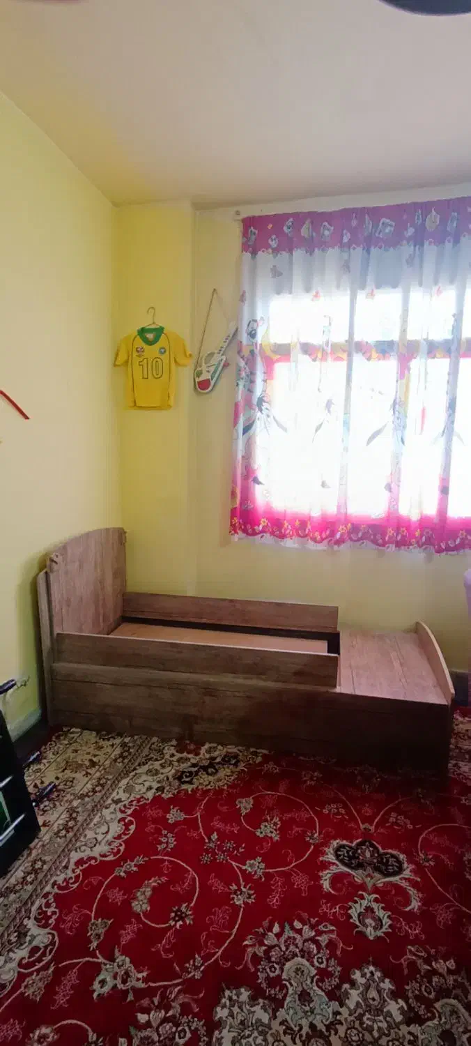 تخت خواب کودک و نوجوان|تخت و سرویس خواب|هشتگرد, فاز ۱ مهستان|دیوار