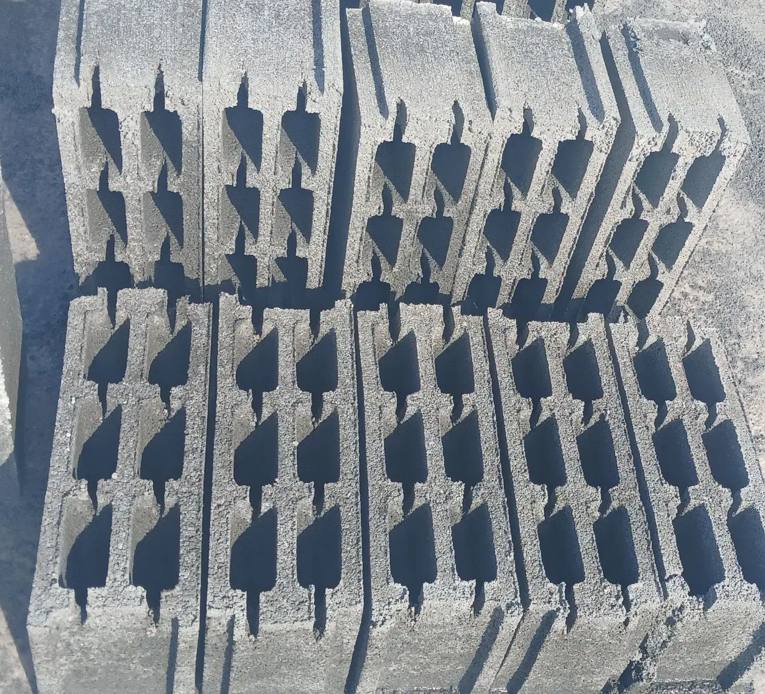 تولیدی بلوک سیمانی امیر|مصالح و تجهیزات ساختمان|اردکان, |دیوار