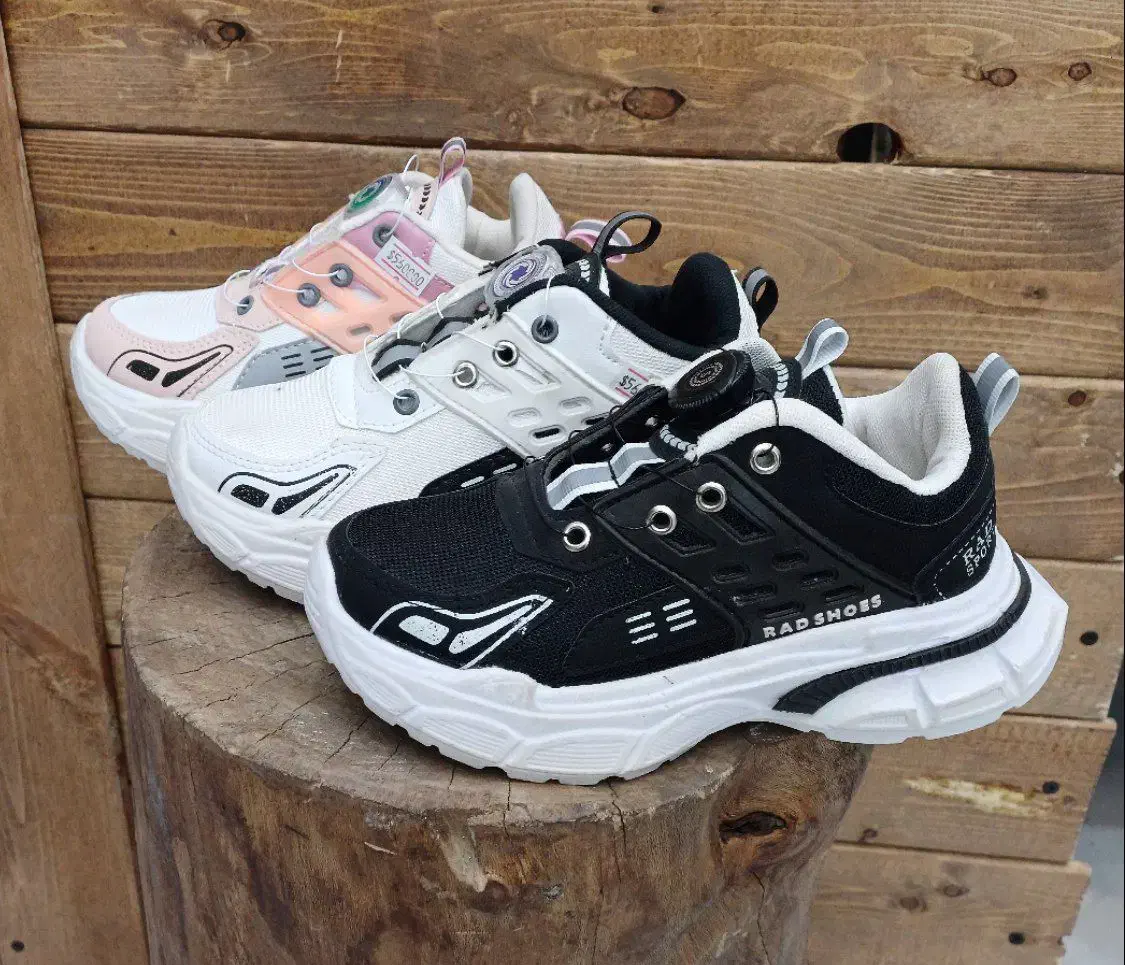 کتونی بچگانه دیسکی پمپی|کفش و لباس بچه|نظرآباد, رسالت|دیوار