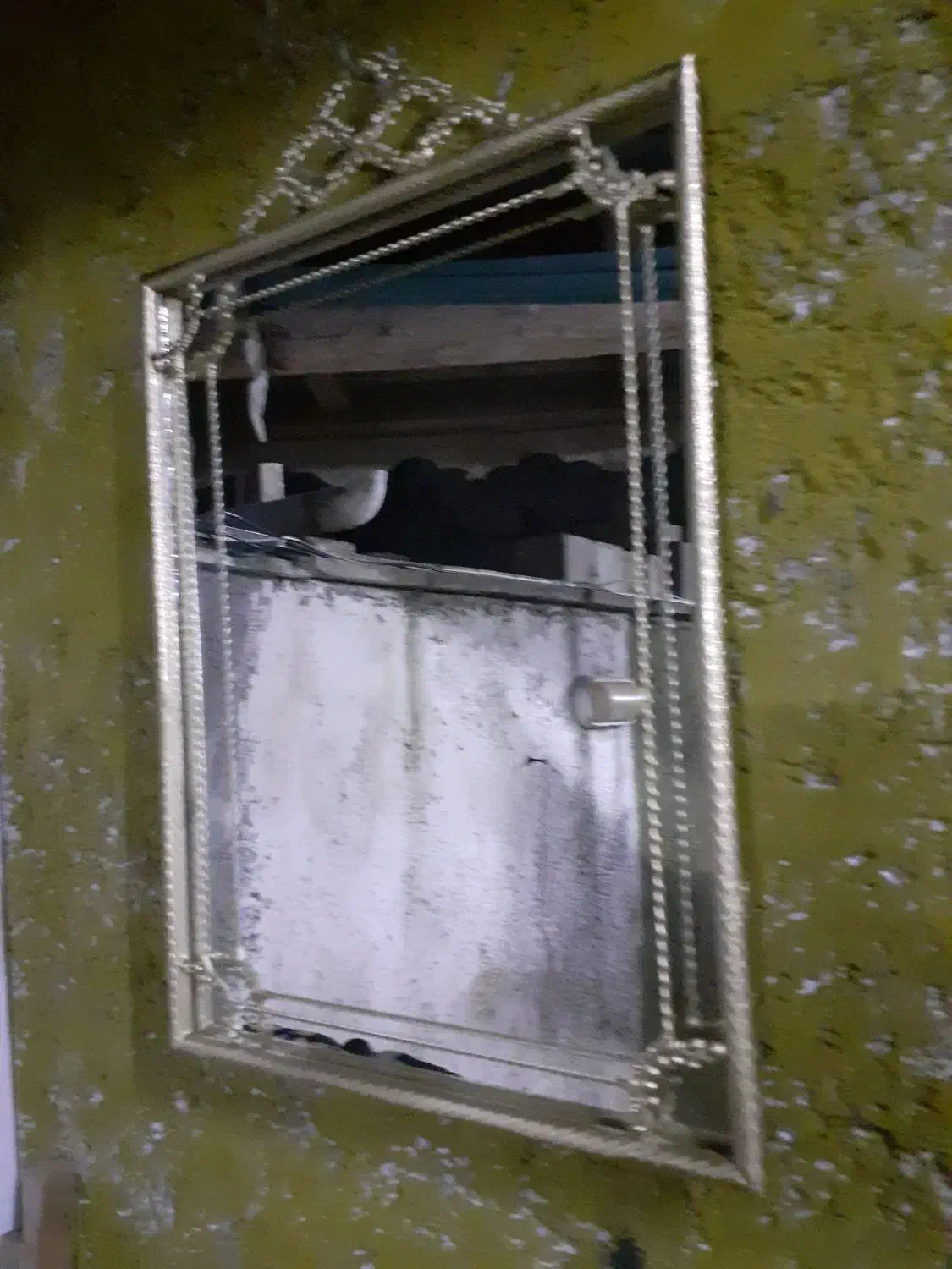 اینه قاب فلزی|صنایع دستی و سایر لوازم تزئینی|رشت, بوسار|دیوار