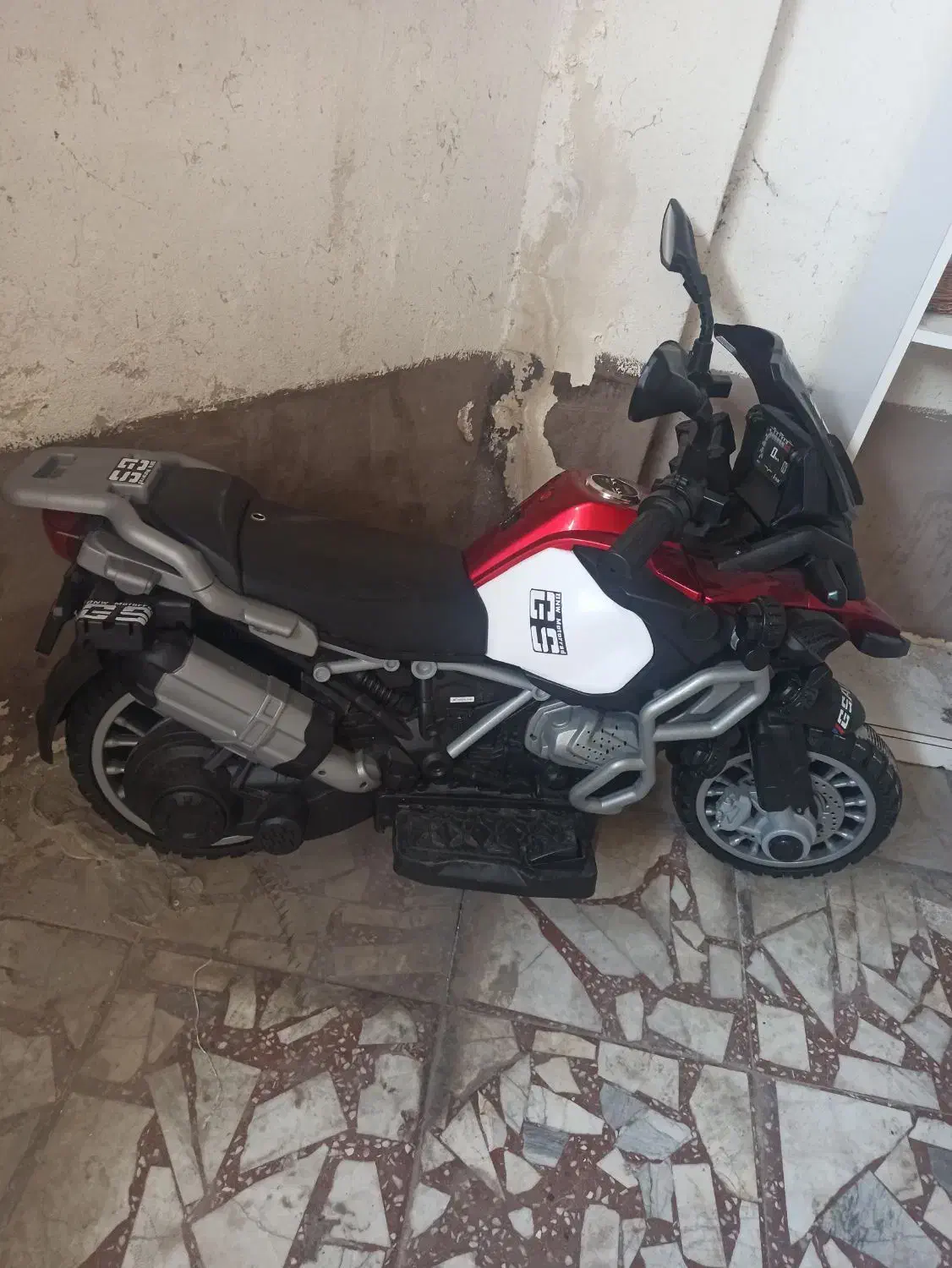 موتور شارژی سالم در حد نو|اسباببازی بچه|ساری, |دیوار