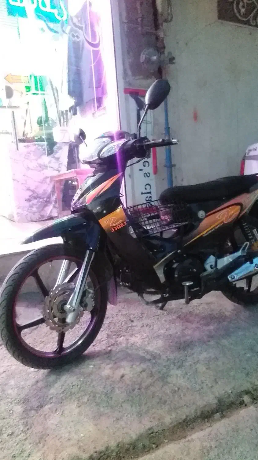 موتورسیکلت۱۳۰شباب|موتورسیکلت|مشهد, انقلاب|دیوار