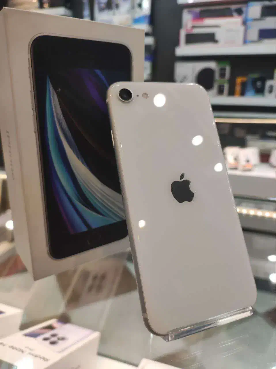 iphone se 2020 256gb|موبایل|یزد, |دیوار