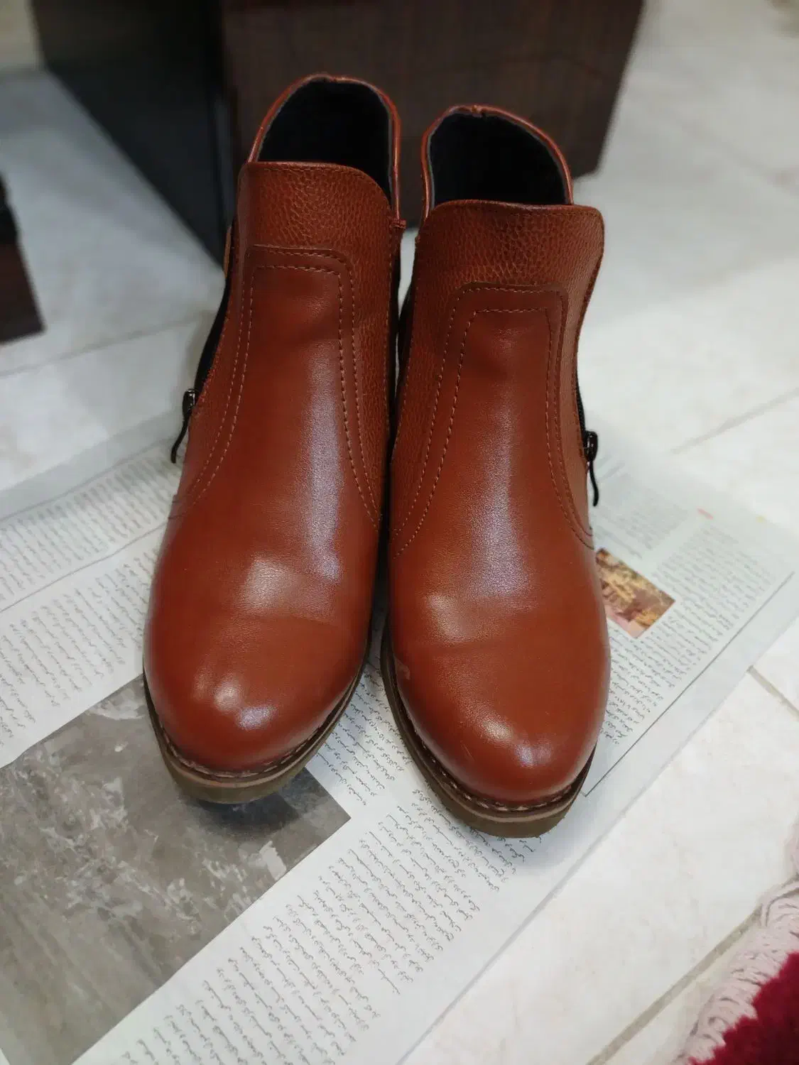 نیم بوت .چرم اصل. زنانه . نو|کیف، کفش، کمربند|زنجان, |دیوار