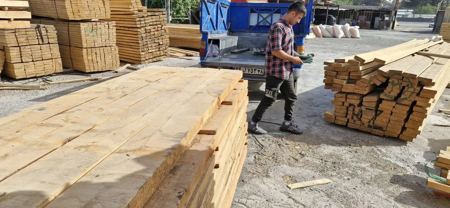 نیازمند نیرو کار ساده برای چوب بری|استخدام صنعتی، فنی، مهندسی|بهارستان, |دیوار