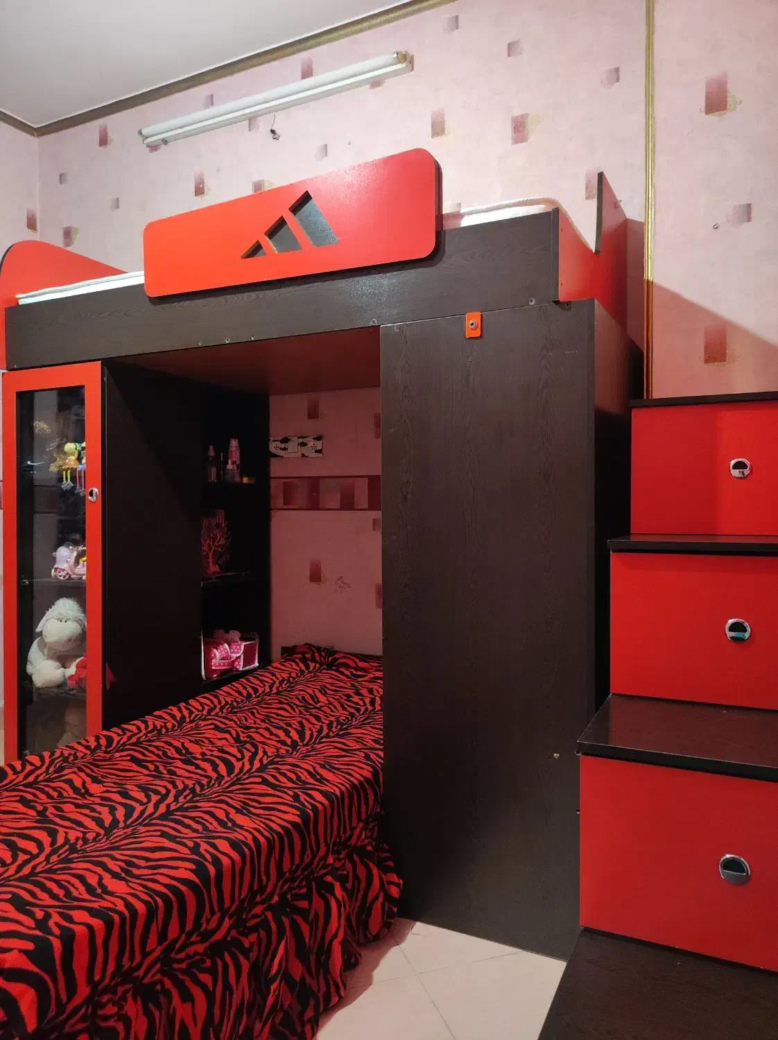 تخت و کمد کم جا|تخت و سرویس خواب|سمنان, |دیوار