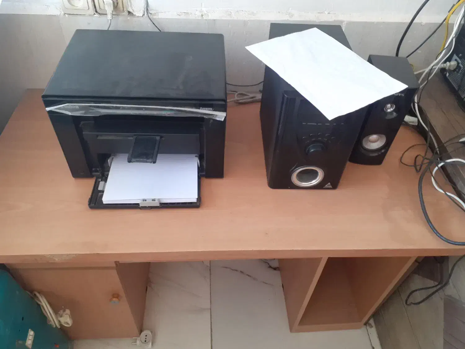 میز|میز تحریر و کامپیوتر|ملایر, |دیوار