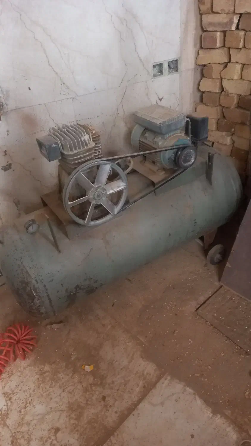 لوازم نجاری.عمده.تکی|ابزارآلات|آبگرم, |دیوار