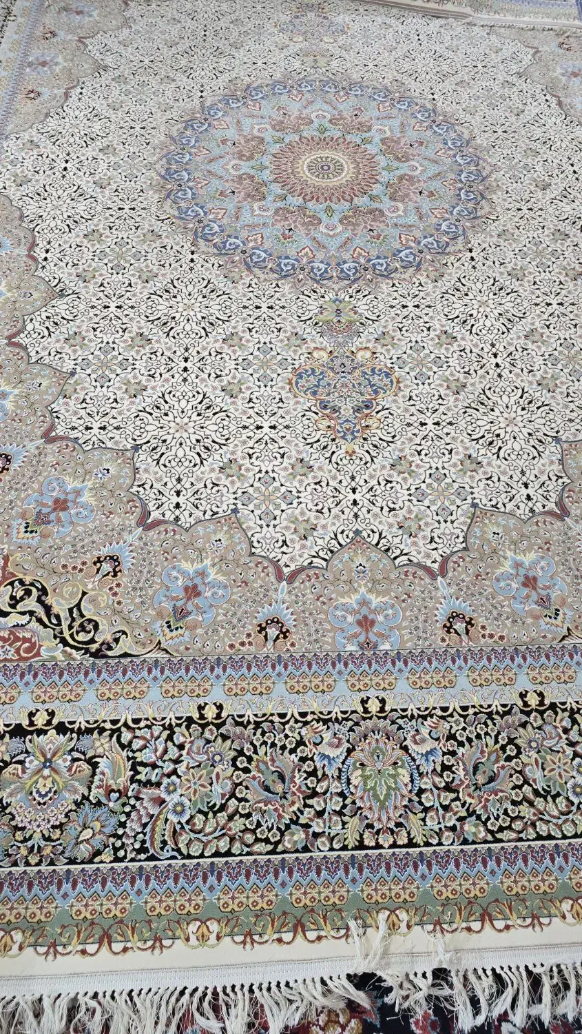 فرش ۹ متری ۱۲۰۰ شانه آک و ۶ متری ۱۰۰۰ شانه ست هستن|فرش|قم, شهرک شهرداری|دیوار