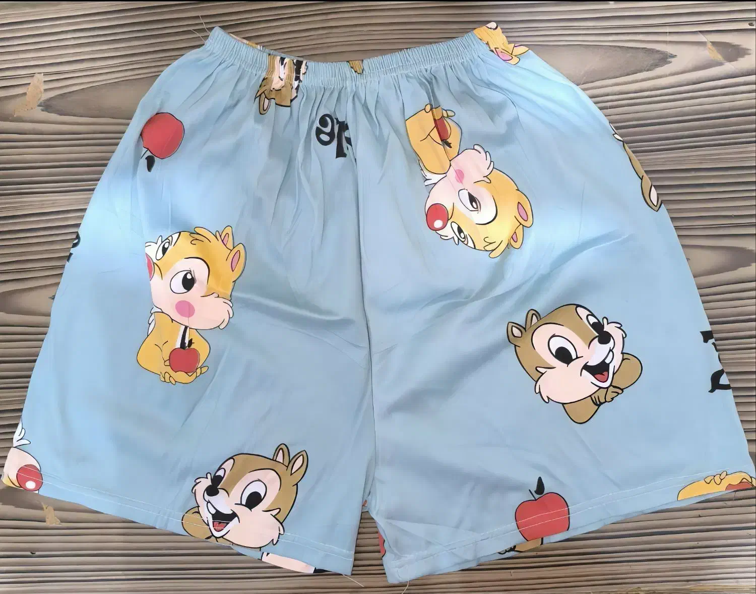 لباس زنانه در حد نو|لباس|شوشتر, |دیوار