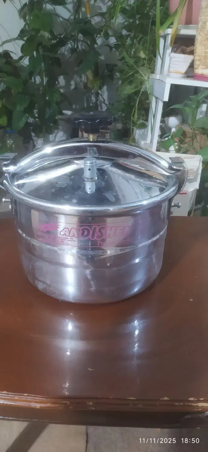 زودپز۸لیترینو|ظروف پختوپز|اصفهان, شاه پسند|دیوار