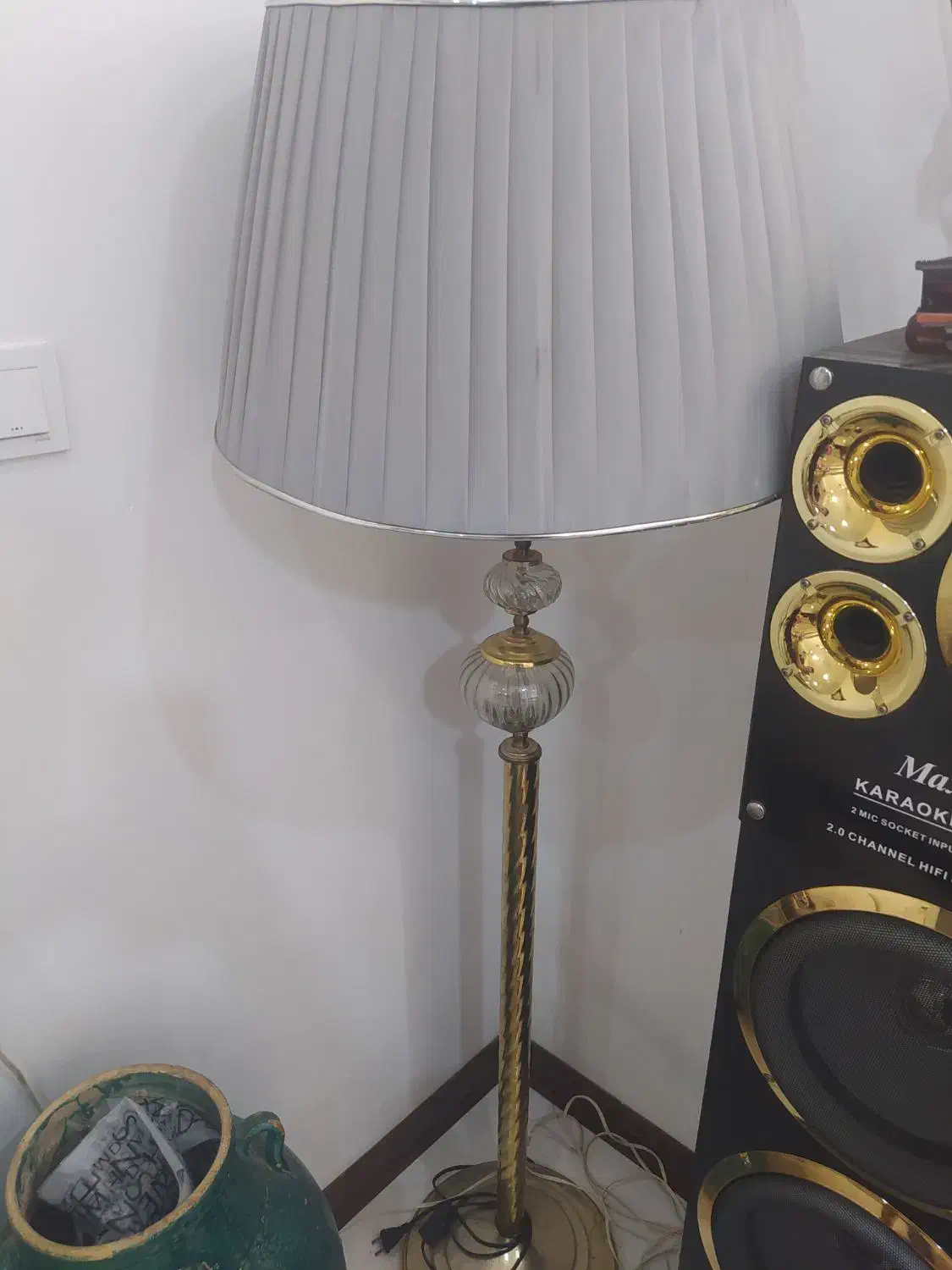 اواژور|چراغ خواب و آباژور|قدس, شهرقدس|دیوار