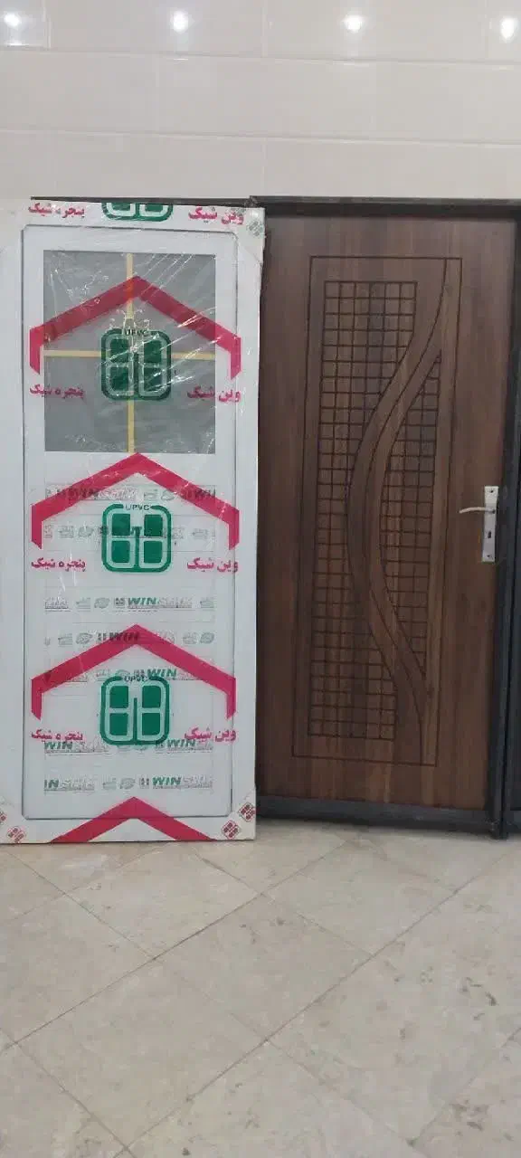 پخش عمده و خورده درب و پنجره ۲جداره pvc و درب چوبی|مصالح و تجهیزات ساختمان|یزد, |دیوار