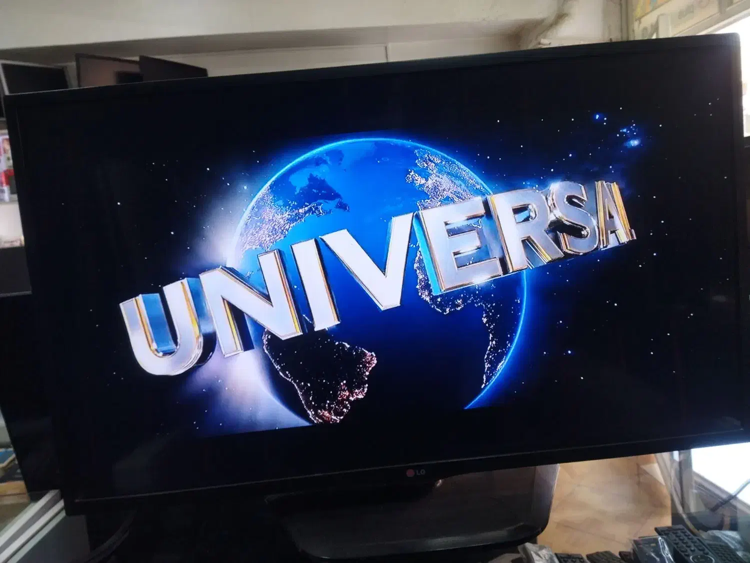 تلویزیون ال جی اصل کره 42اینچ بسیار خوش تصویر|تلویزیون و پروژکتور|محمدشهر, محمدشهر|دیوار