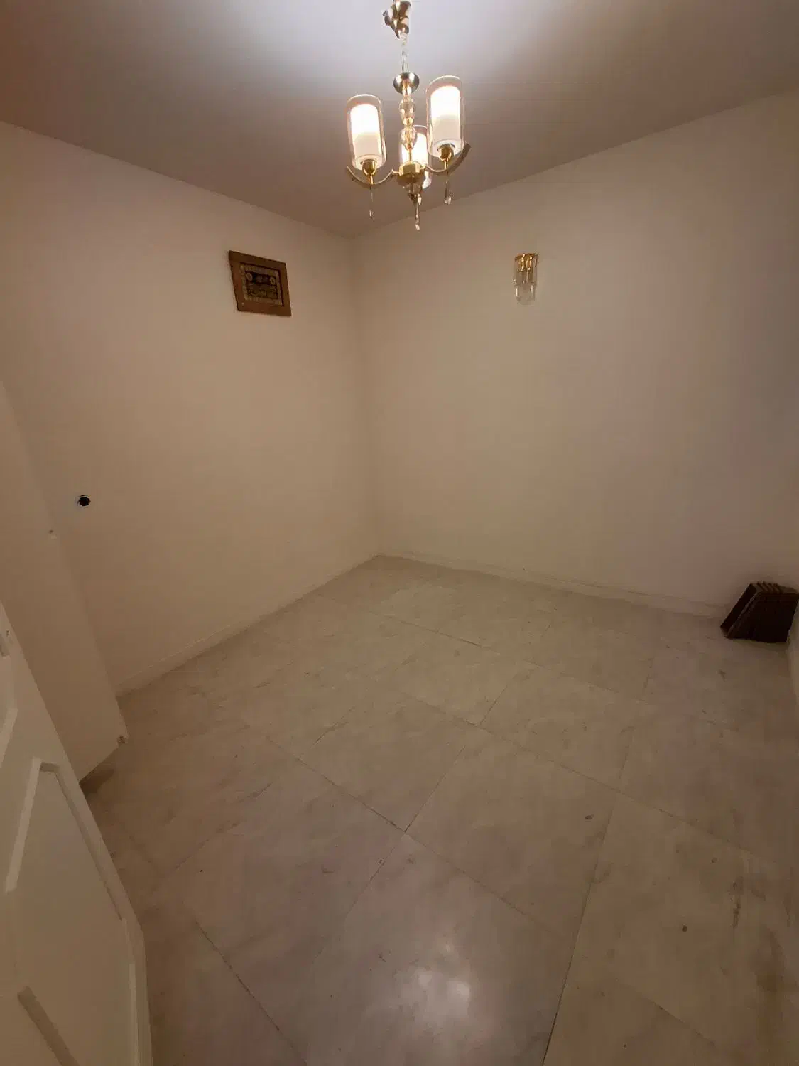 ۹۳ متر نزدیک مترو با حیاط اختصاصی خیابان دامپزشکی