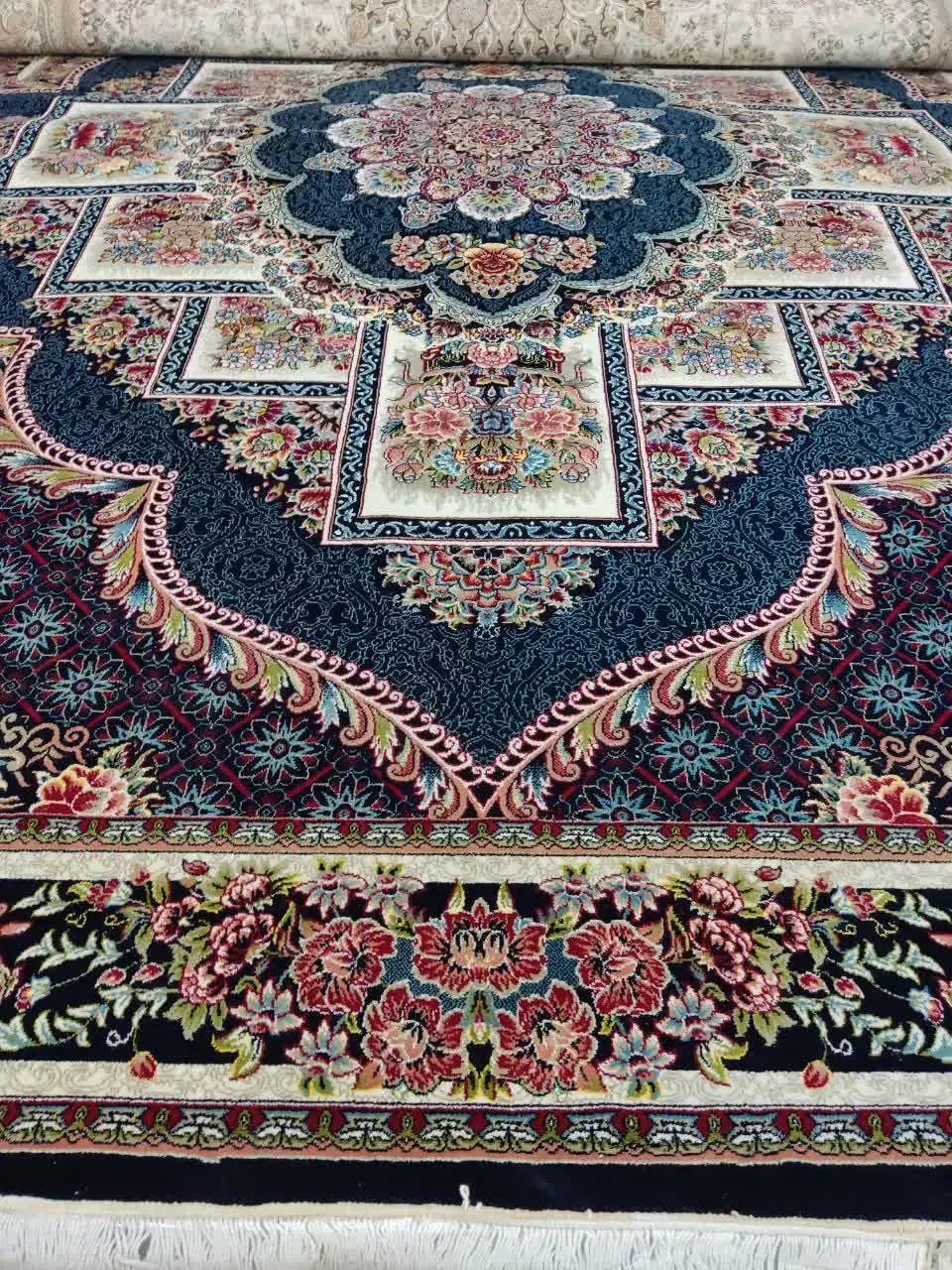 خرید وفروش نو ودست دوم|فرش|اردکان, |دیوار