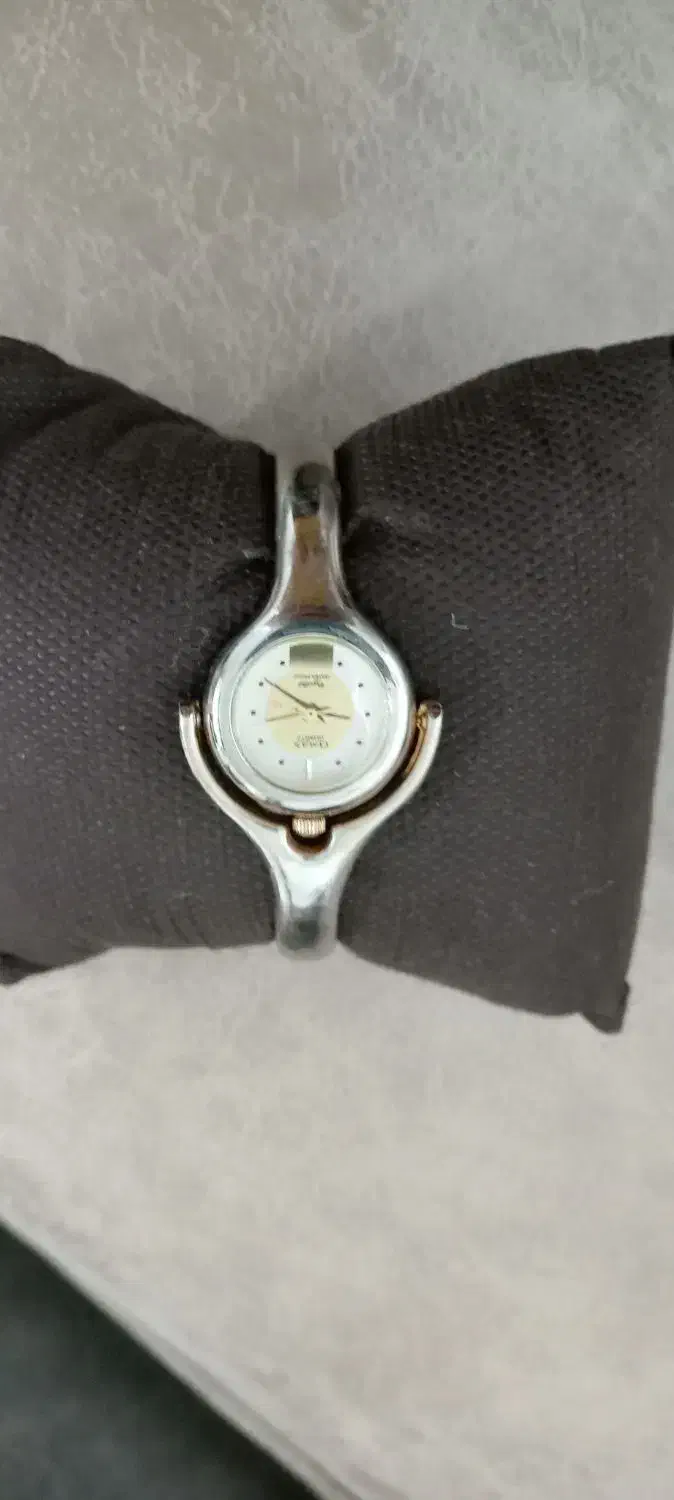 ساعت مچی زنانه مارک اوماکس|ساعت|شاهین‌شهر, شهرک گلدیس|دیوار