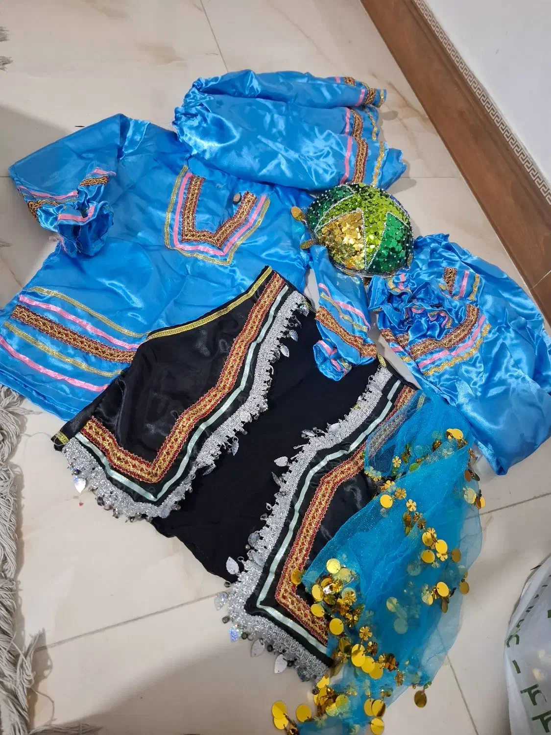 لباس کیف کفش در حد نو|لباس|شیراز, محراب|دیوار