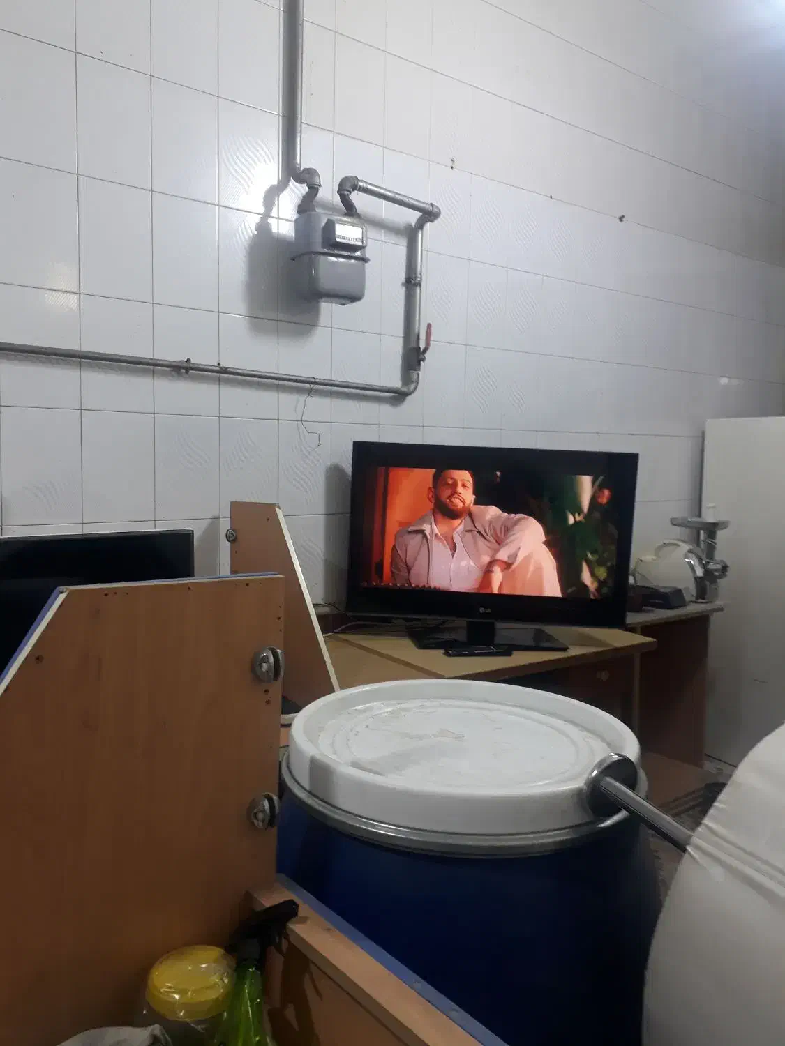 تلویزیون رنگی ال سی دی سالم ۴۳|تلویزیون و پروژکتور|بناب, |دیوار