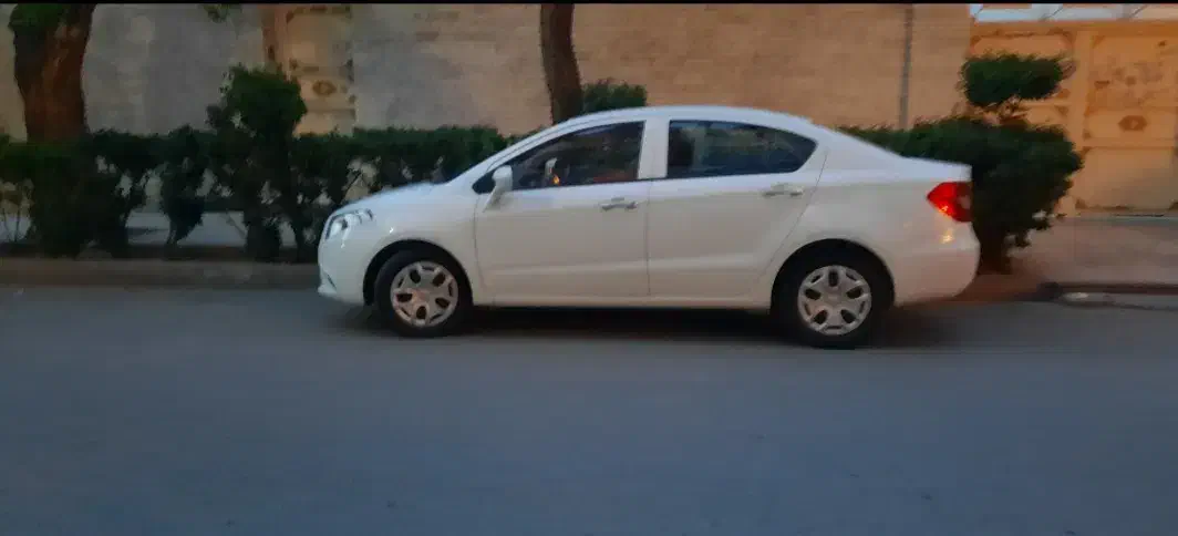 ماشین برلیانس سفید|خودرو سواری و وانت|مشهد, ده دی|دیوار