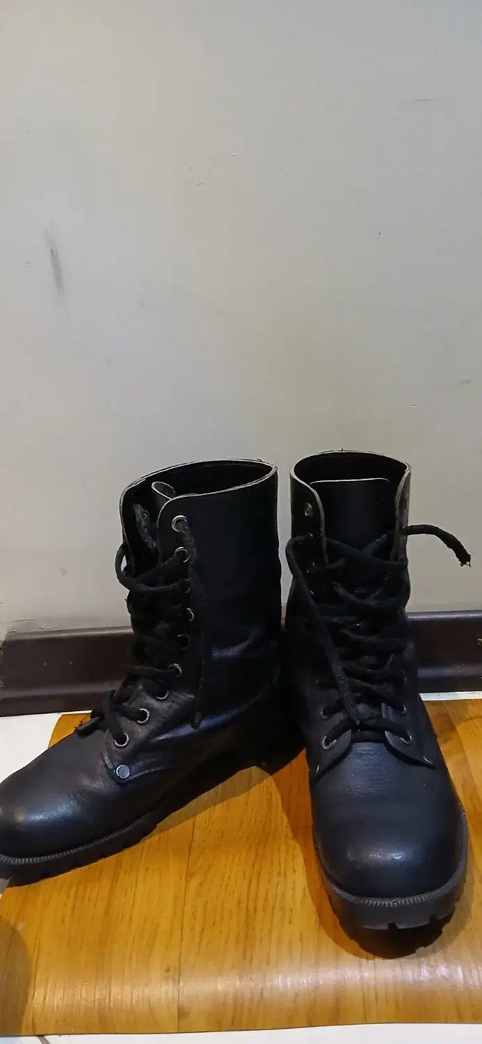 پوتین سربازی در حد نو|کیف، کفش، کمربند|کرج, اکبرآباد|دیوار