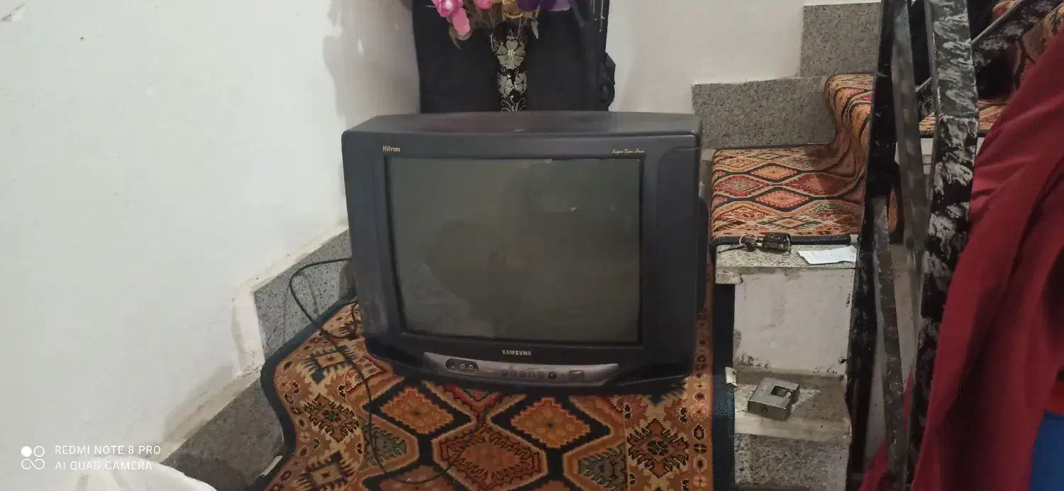 تلویزیون 21اینچ|تلویزیون و پروژکتور|لنگرود, |دیوار