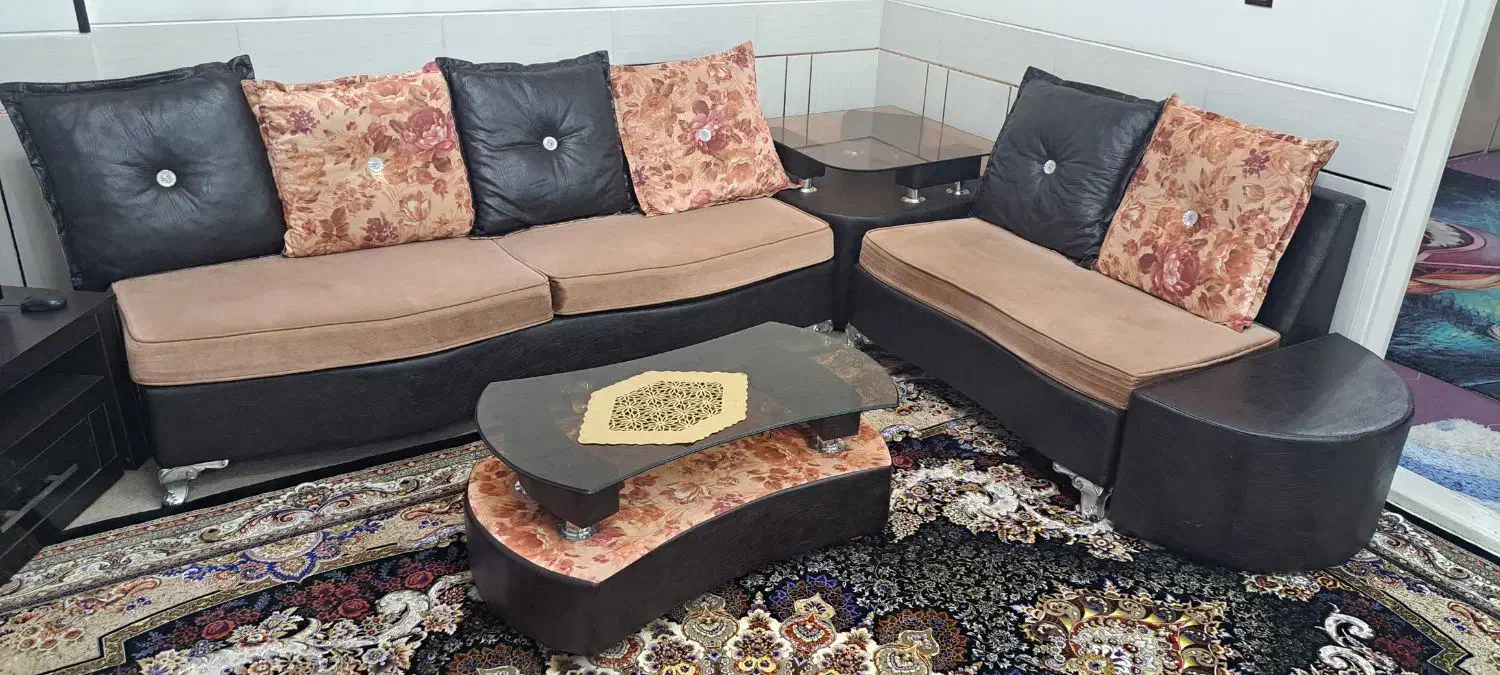 مبلمان 10 نفره دو رو چرم و پارچه|مبلمان خانگی و میز عسلی|فولادشهر, زاینده رود|دیوار