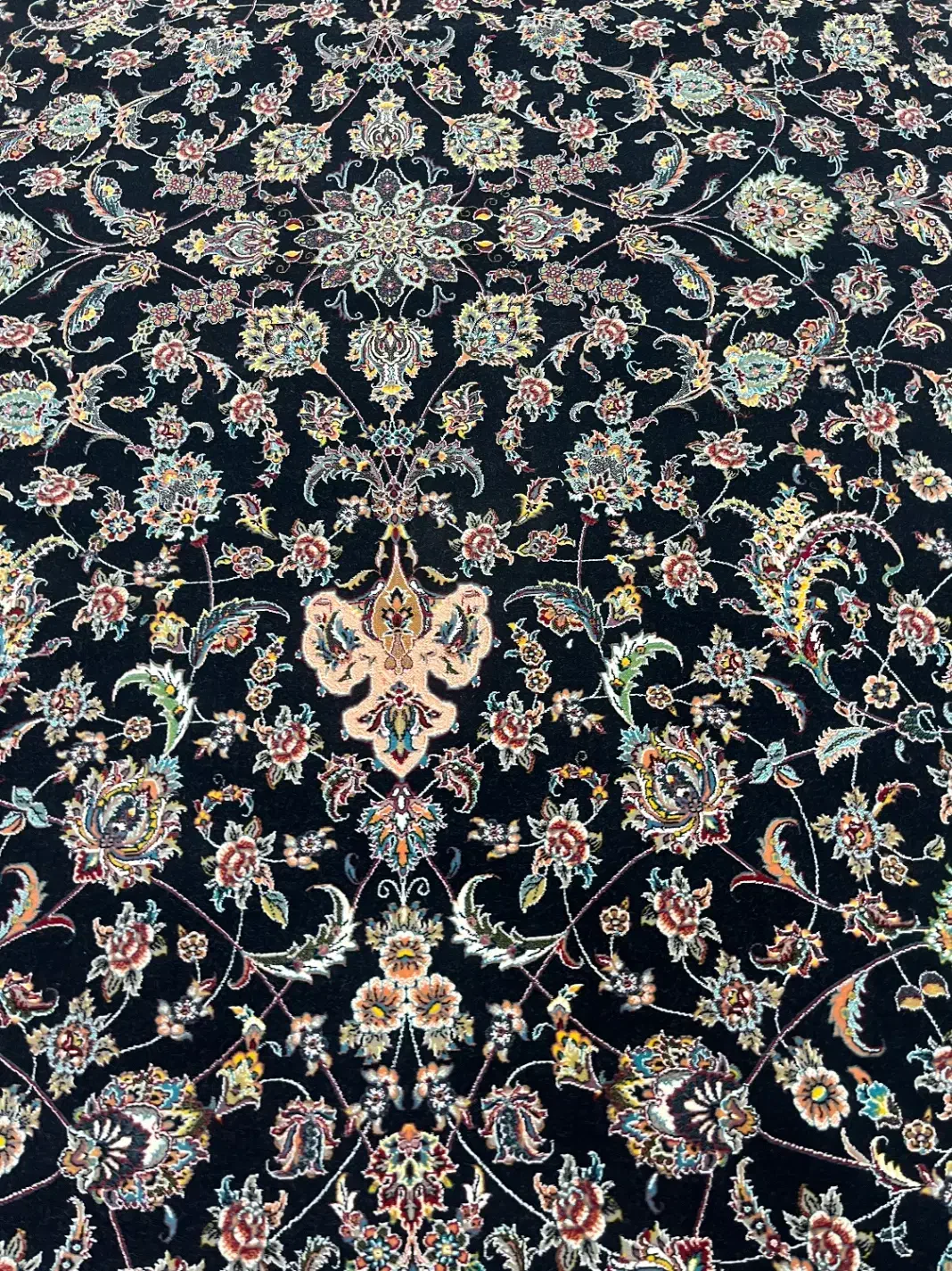 یک جفت فرش ۱۲۰۰شانه ۶متری نواکبند|فرش|خوی, |دیوار