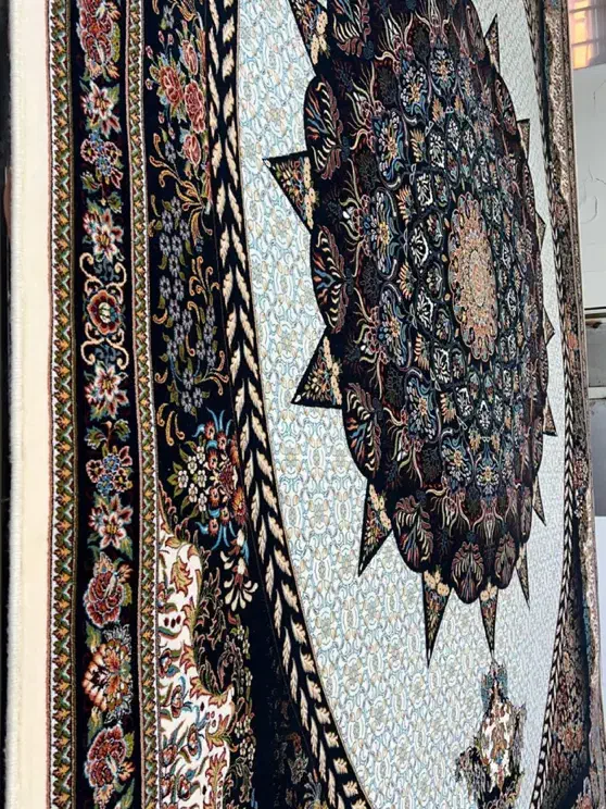 فرش ۷۰۰شانه ۱۲متری|فرش|همدان, |دیوار